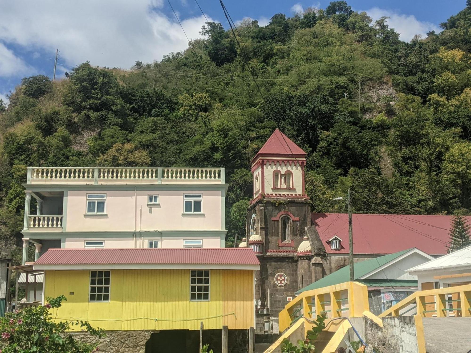 Rainbow Heights Apartment, Soufriere Exterior photo